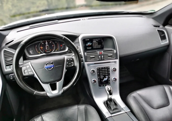 Volvo XC 60 cena 89800 przebieg: 103800, rok produkcji 2016 z Janowiec Wielkopolski małe 497